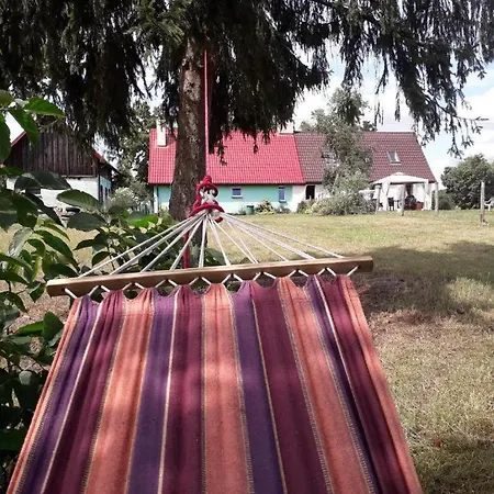 Nad Jeziorem Piaski Apartment